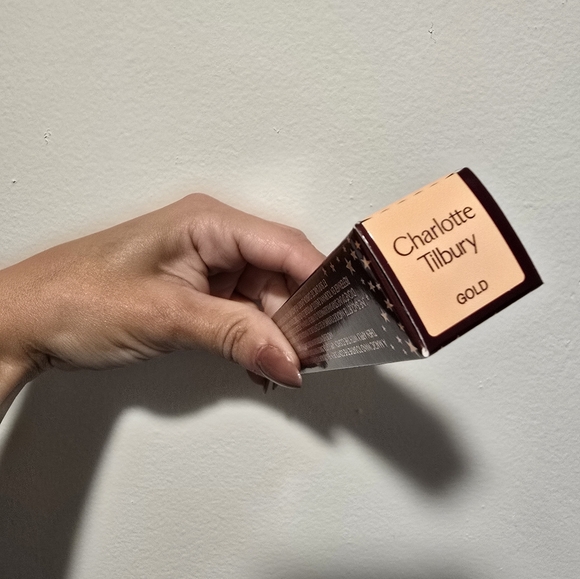 NIB $42 Charlotte Tilbury Hollywood Beauty Light Wand in Gold Limited Edition - Picture 5 of 5